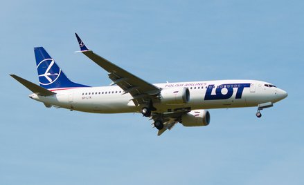 Polskie Linie Lotnicze LOT mają we flocie 90 samolotów