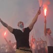 Godzina „W” w Warszawie. Na ulicach stolicy tysiące młodych ludzi oddaje hołd bohaterom.