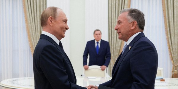 Nieoficjalnie: Steve Witkoff w poniedziałek leci do Moskwy