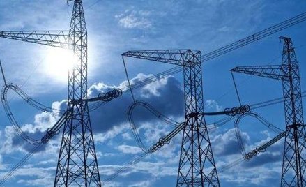 Kto najwięcej inwestuje w energetykę?