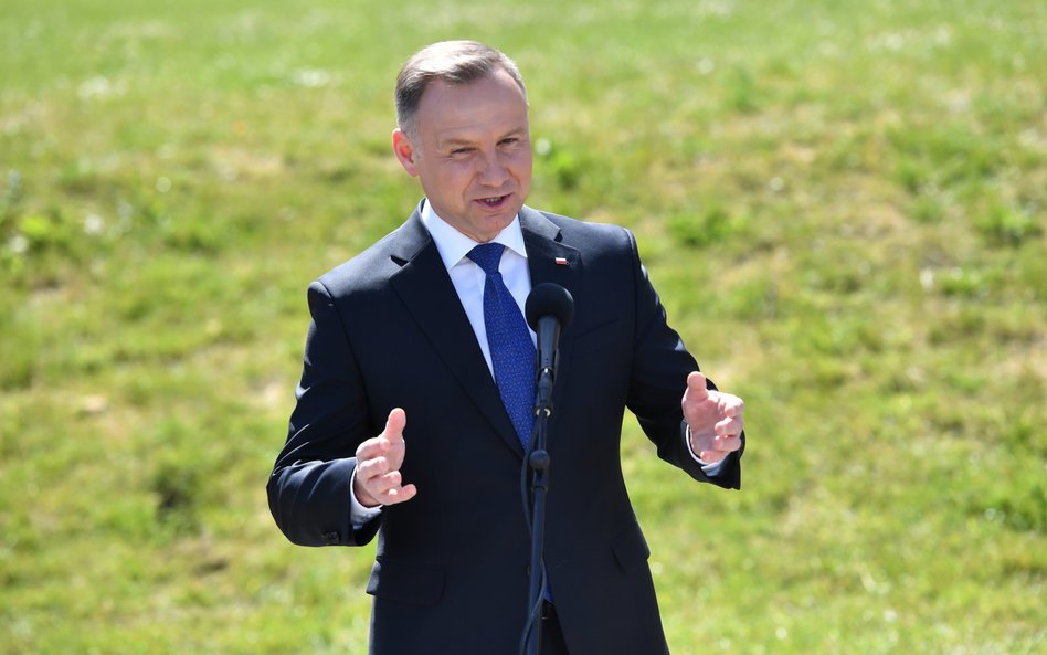 Michał Szułdrzyński: Andrzej Duda zachęca do marszu Tuska