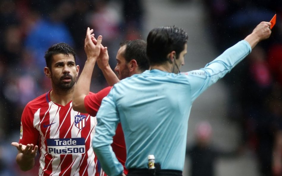 Costa strzela dla Atletico. Po chwili czerwona kartka