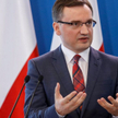 To najdroższa opinia w historii wymiaru sprawiedliwości – tak Zbigniew Ziobro określił ekspertyzę bi