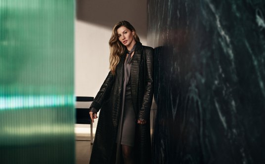 W kampanii Hugo Boss wzięła też udział topmodelka Gisele Bündchen.
