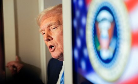 Poniedziałkowy poranek przywitał inwestorów giełdowych kolejnym tąpnięciem indeksów