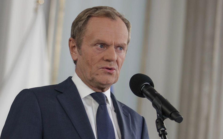 Sondaż: Największym zaufaniem emerytów cieszy się Donald Tusk