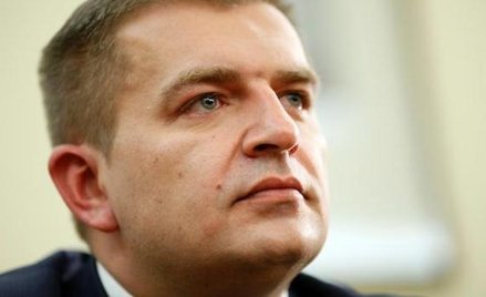 Minister otwiera fronty