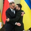 Prezydent RP Andrzej Duda oraz prezydent Ukrainy Wołodymyr Zełenski w Kijowie. Zdjęcie archiwalne z 