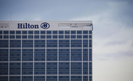Hilton rezygnuje z jajek z chowu klatkowego. Po protestach aktywistów