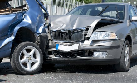 Odpowiedzialność i odszkodowania za wypadek na drodze