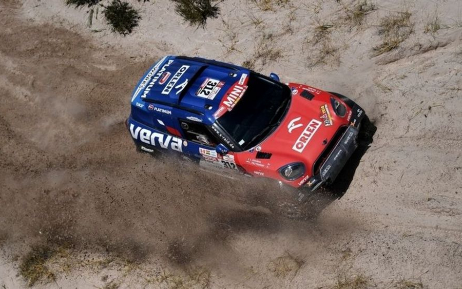 Dakar: jechały tylko samochody