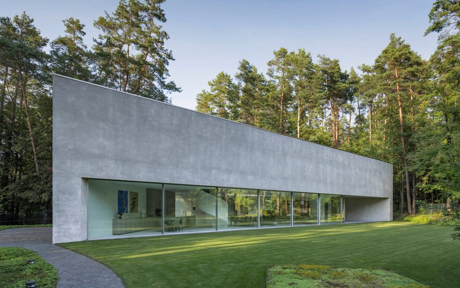 Dom Skrojony to efekt zmiany prawa budowlanego na Litwie. „Powstał budynek o trójkątnym planie, mimo