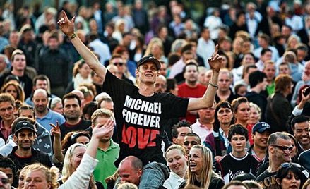 Fani Jacksona w Kopenhadze oddają hołd swojemu idolowi
