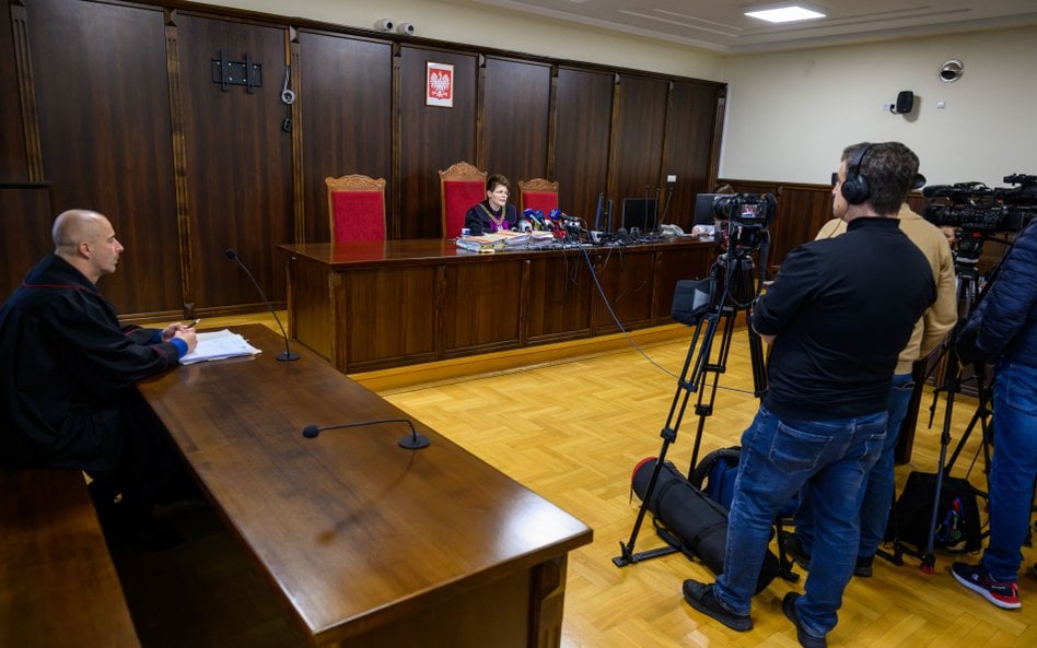 Wyrok w sprawie biskupa Jeża pokazuje, że piuska nie chroni przed karą