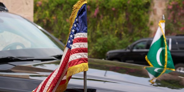 Fiasko rozmów w Islamabadzie. Wielkanocny rozejm rosyjsko-ukraiński naruszany