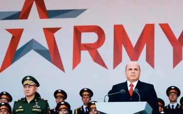 Premier Rosji Michaił Miszustin otworzył w niedzielę wojskowe targi „Armia 2020”. We wtorek sprzedał