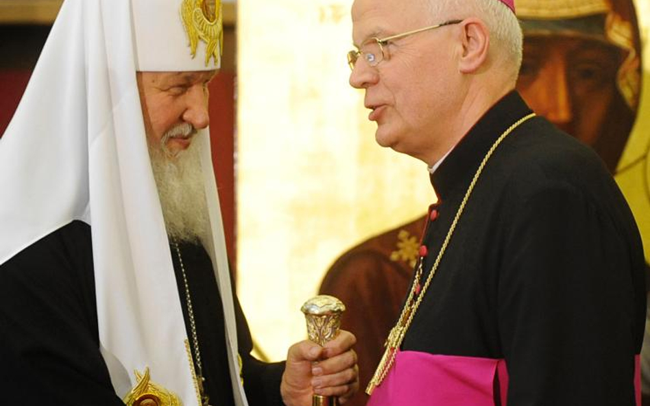 Patriarcha Cyryl I i abp Józef Michalik podpisali w piątek wspólne przesłanie rosyjskiej Cerkwi i Ko