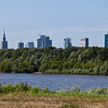Warszawa: góry śmieci nad Wisłą