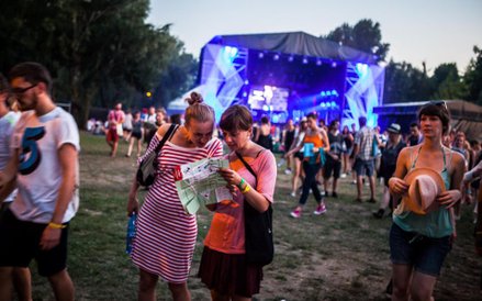 Nad festiwalowym programem