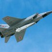 Rosyjski ciężki myśliwiec przechwytujący MiG-31 uzbrojony w hipersoniczny pocisk Ch-47M2 Kindżał