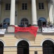 Studenci zawieszają protest. Głosowanie nad ustawą odłożone