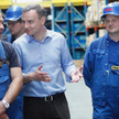 Andrzej Duda odwiedził w środę fabrykę śrubek w Piastowie