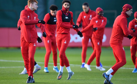 Droga krzyżowa Liverpoolu i walizka Ancelottiego