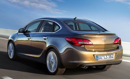 Ceny | Opel Astra sedan: Poprzednia generacja, ale za dobrą cenę