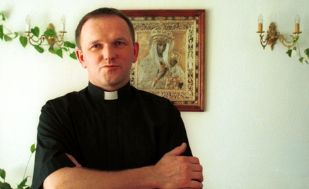 Ksiądz Lemański nie opuścił parafii