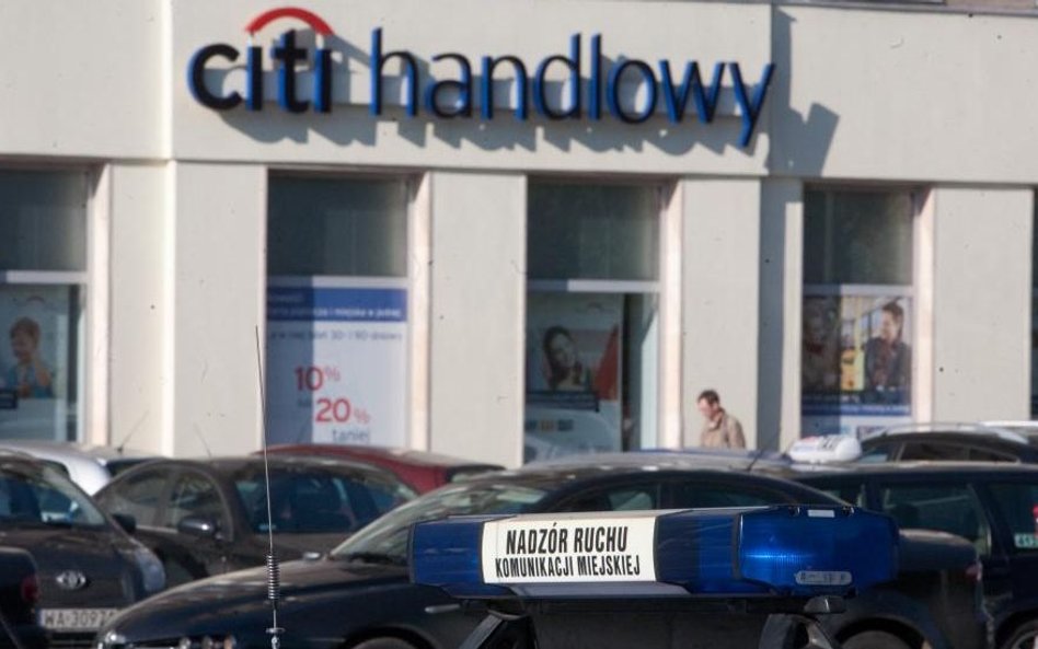 Handlowy chce być lepszy niż inne banki