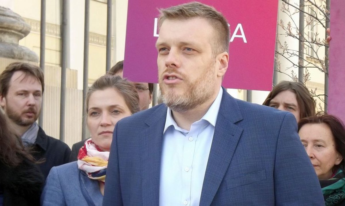 Zandberg: Chcemy wyższych podatków dla zarabiających więcej