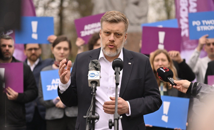 Zandberg: Gdyby Nawrocki dostał od Mentzena do podpisania, że trzeba skasować 500 plus, to by podpis