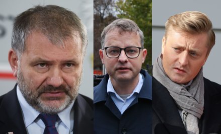 Minister sprawiedliwości Waldemar Żurek, poseł PiS Marcin Romanowski (C) oraz jego pełnomocnik mec. 