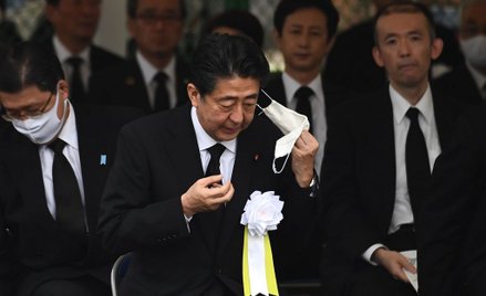 Premier Japonii w szpitalu. Media: Standardowe badania