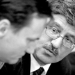 Zrazu cicha i dyskretna, rywalizacja pomiędzy Sikorskim i Komorowskim w ostatnich dniach staje się c