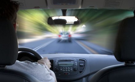 Sąd: nagłe hamowanie to nie sposób na lekcje kultury dla innych kierowców