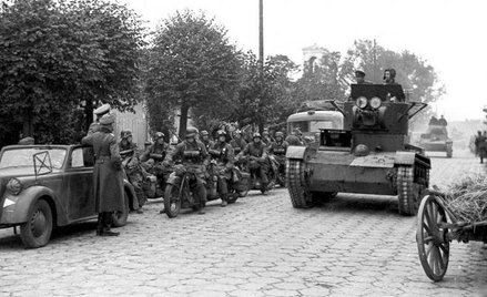 22 września 1939 r., Brześć, radzieckie i niemieckie wojska na ulicach miasta