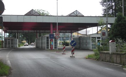 Kwarantanna obowiązkowa także dla Polaków chodzących do pracy za granicą