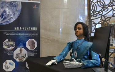 Indie chcą wysłać w kosmos robota o wyglądzie kobiety