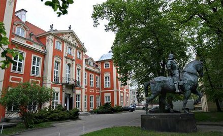 Pałac Czapskich w Warszawie - hrabia Raczyński był jego właścicielem w latach 1909-1945. Obecnie sie