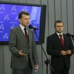 Mariusz Błaszczak i Zbigniew Girzyński podczas konferencji PiS-u poświeconej uchwale o 17 września