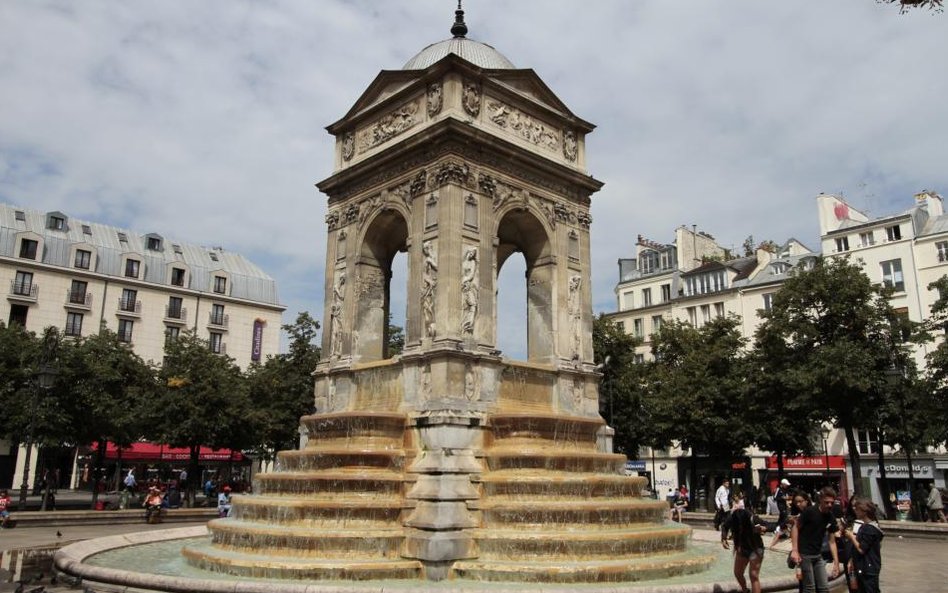 Fontanna niewiniątek w miejscu dawnego cmentarza w dzielnicy Les Halles