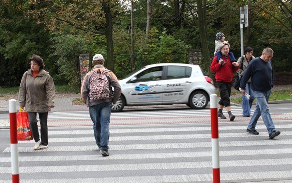 Wykroczenia za które piesi dostają mandaty