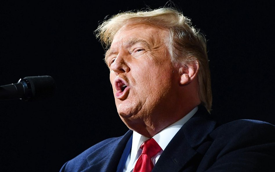 Donald Trump: Pociągnąć Chiny do odpowiedzialności za wirusa