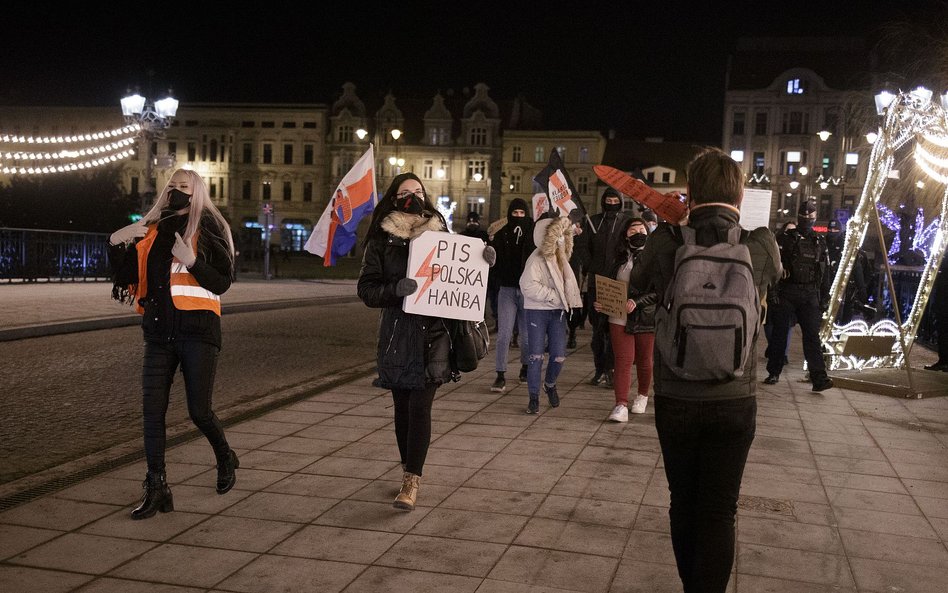 Manifestacja Strajku Kobiet w Bydgoszczy