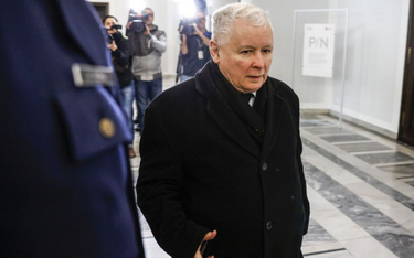 56 proc. badanych: Kaczyński powinien wycofać się z polityki