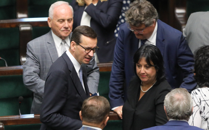 Premier Mateusz Morawiecki  i wiceminister rodziny i polityki społecznej Anita Czerwińska na sejmowe