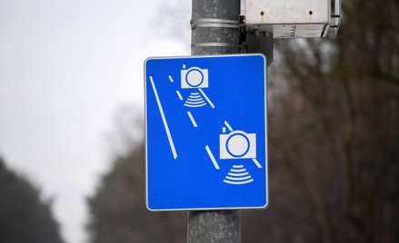 Znak odcinkowego pomiaru prędkości zostanie uzupełniony o nowy element