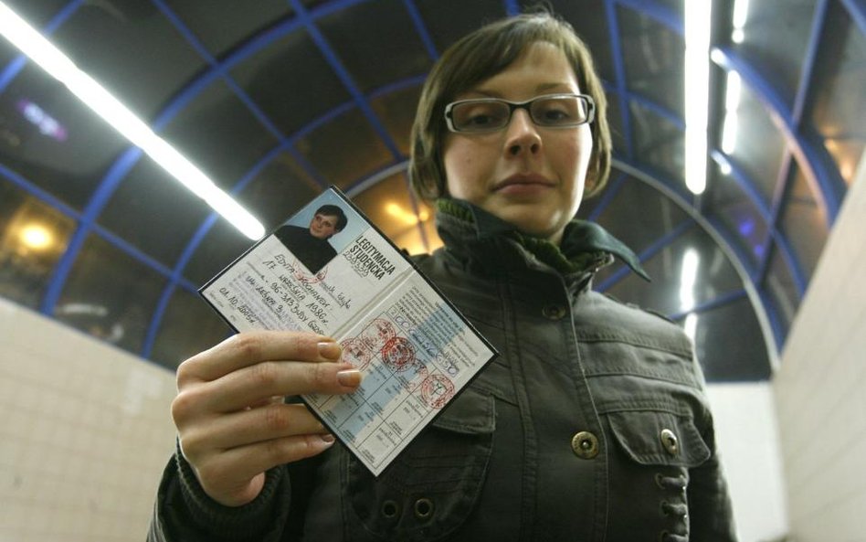 Tylko legitymacja uprawnia studenta do zniżki