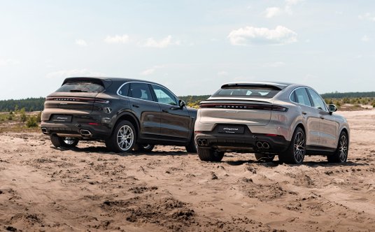 Porsche Cayenne na Pustyni Błędowskiej